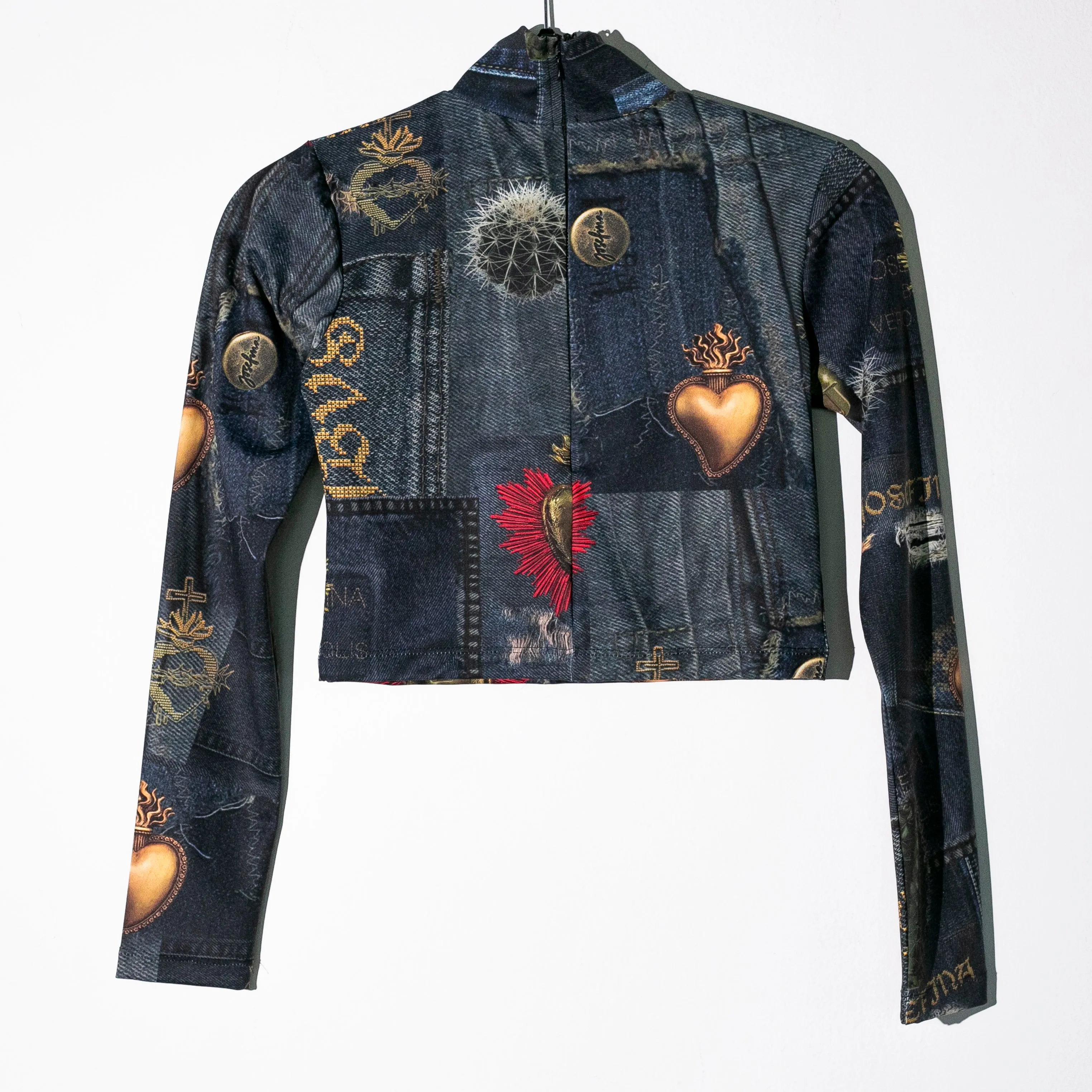 Crop top denim sagrados corazones