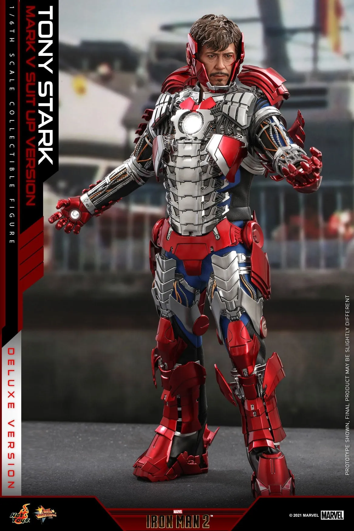 Hot Toys - MMS600 - Iron Man 2 - 1/6th scale Tony Stark (Mark V Suit up Version) Figure (Deluxe Version)