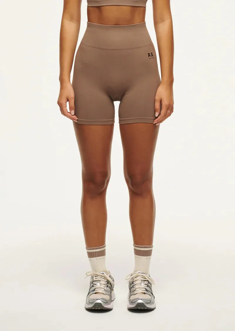 PE NATION - Restore Seamless 5” Bike Short - Fossil